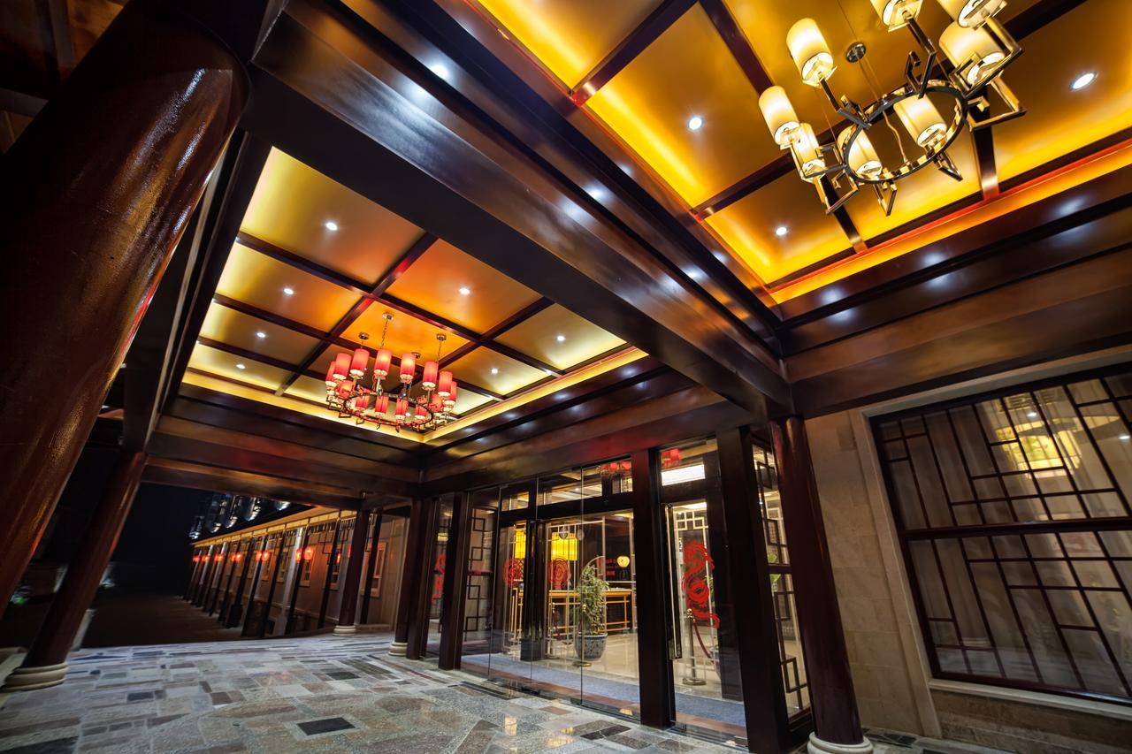 Hotel Shanghai City Osh Exterior photo