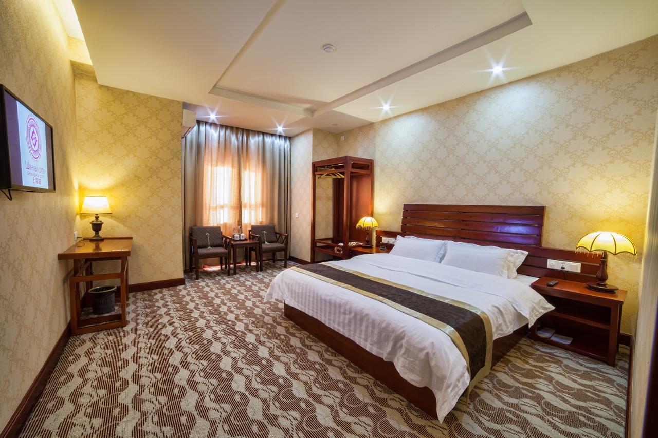 Hotel Shanghai City Osh Exterior photo